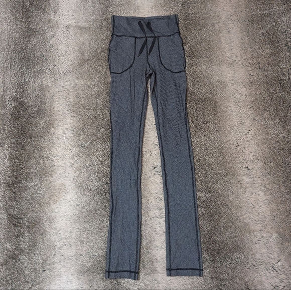 Lululemon Skinny Will Pant Cross Stitch Black White Women's 4 - Picture 8 of 15